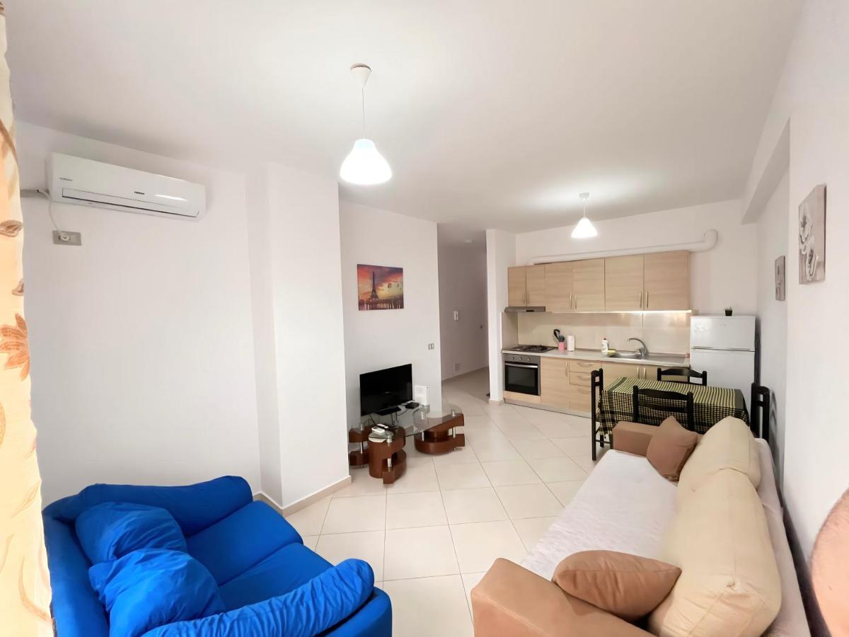 Gerald'S Central Apartments Vlore Ngoại thất bức ảnh