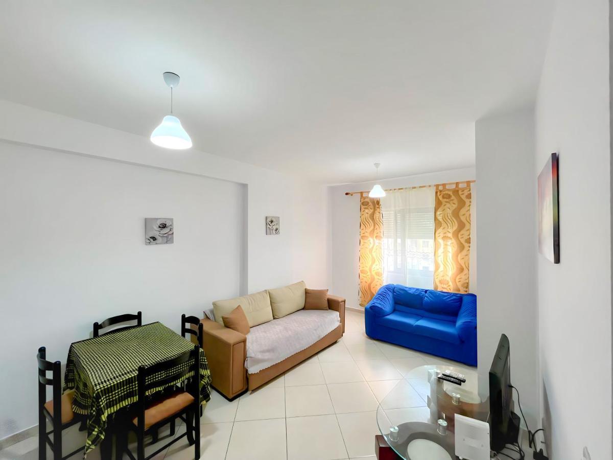 Gerald'S Central Apartments Vlore Ngoại thất bức ảnh