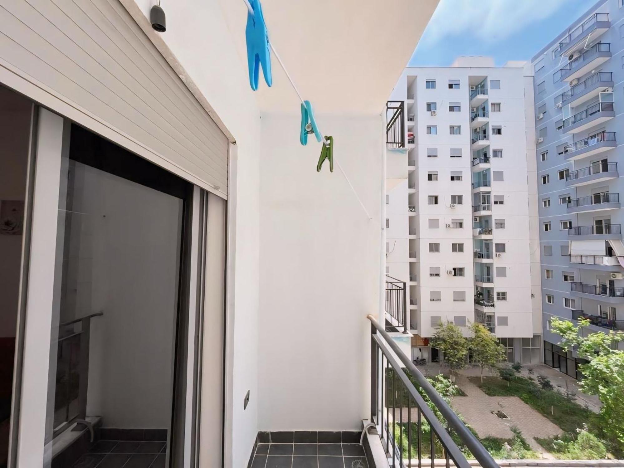 Gerald'S Central Apartments Vlore Ngoại thất bức ảnh
