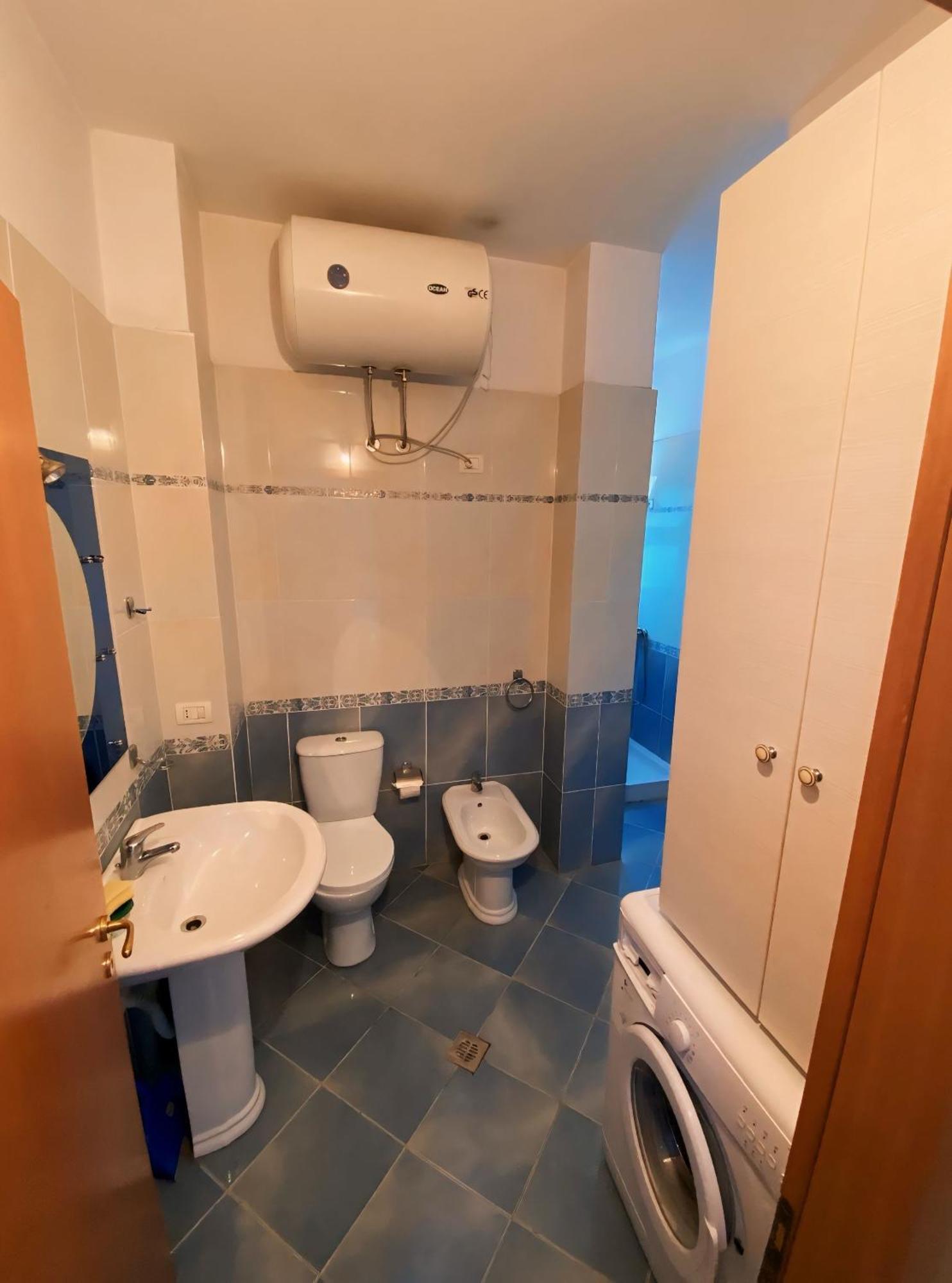 Gerald'S Central Apartments Vlore Ngoại thất bức ảnh