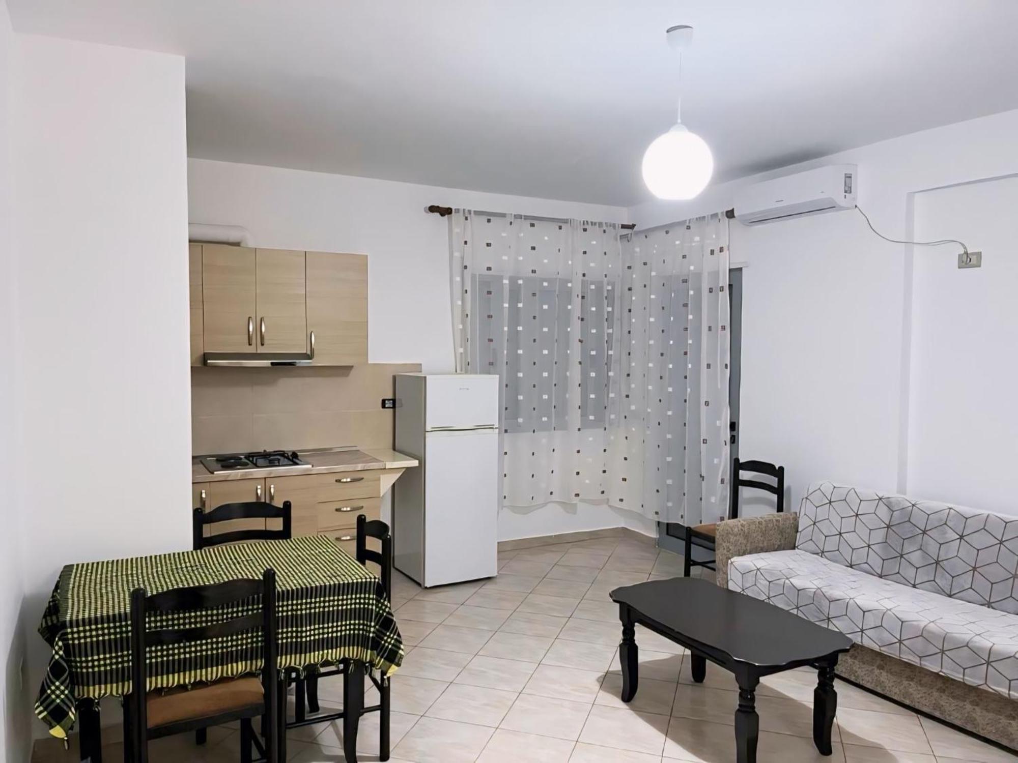 Gerald'S Central Apartments Vlore Ngoại thất bức ảnh