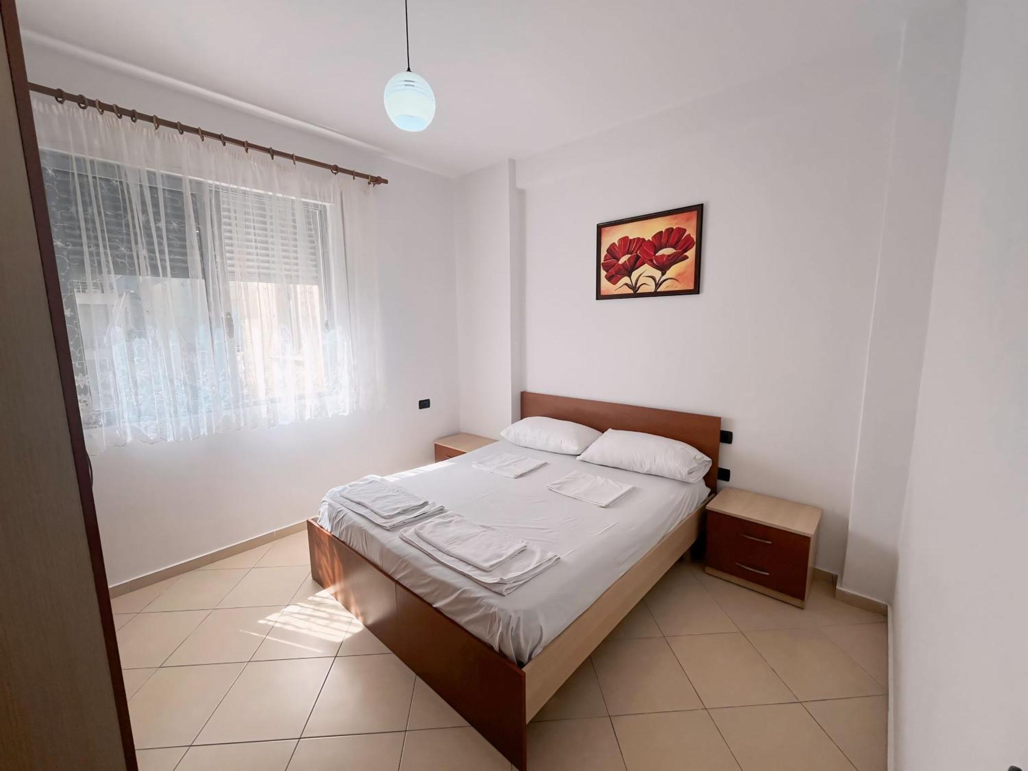 Gerald'S Central Apartments Vlore Ngoại thất bức ảnh