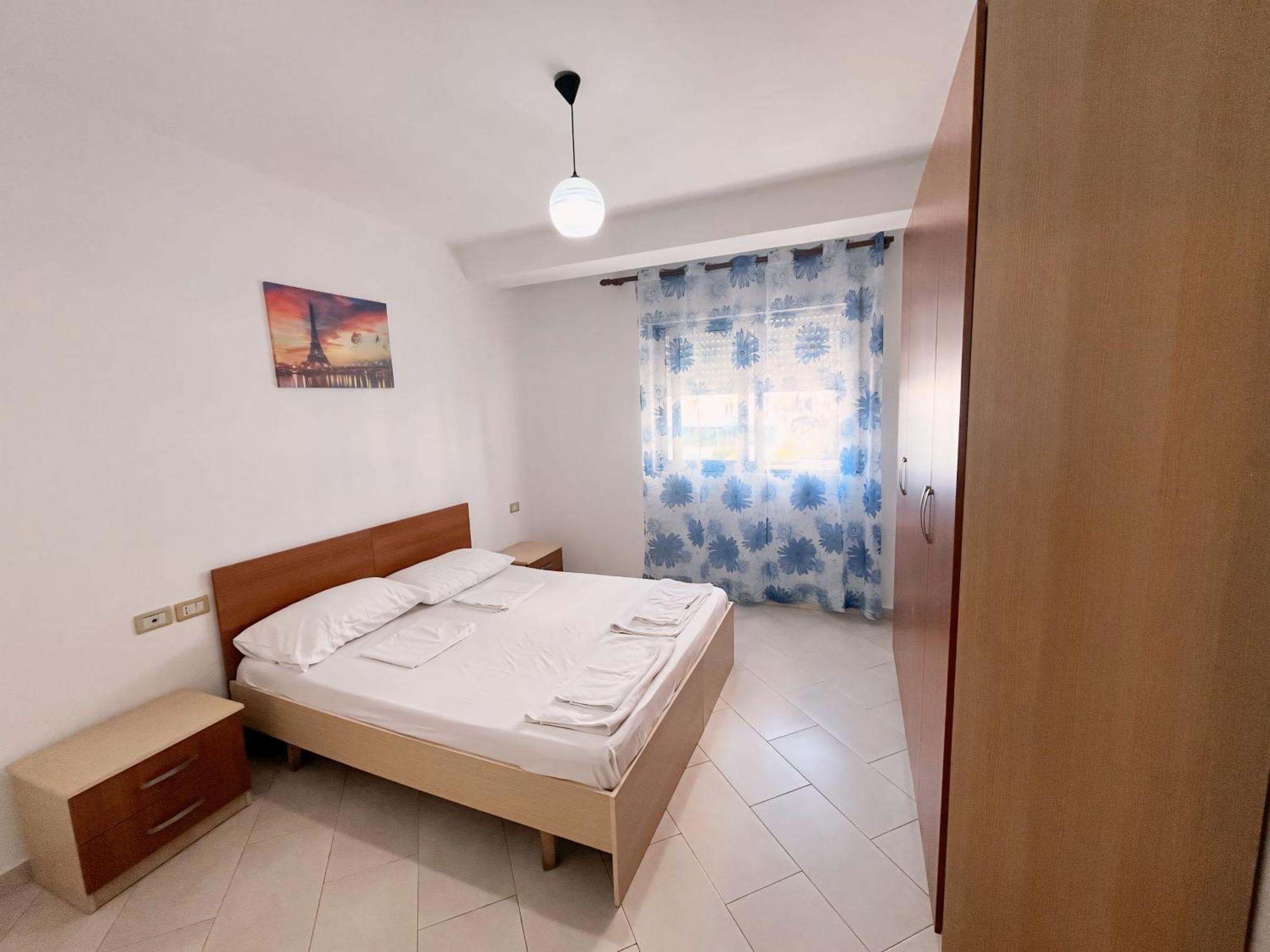 Gerald'S Central Apartments Vlore Ngoại thất bức ảnh
